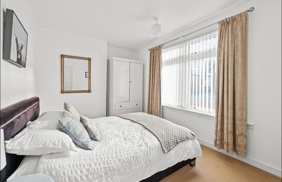 Balmoral Residence 30 Mins From Edinburgh And Glasgow Falkirk Buitenkant foto